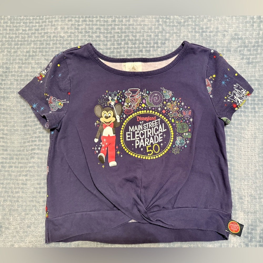 Disneyland electrical parade Kids T-Shirt size 7/8 preowned